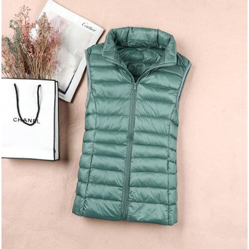 Fashion womens new winter light white duck down vest 2021 casual womens pocket chic autumn and winter down vest women