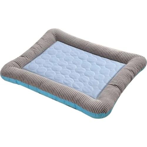 Dog Cooling Mat Self Cooling Bed Pad Soft Mat with Anti-Slip Bottom Machine Washable Pet Mattress for Dog Sleeping