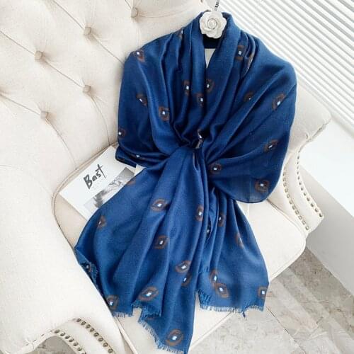 2021 Brand Autumn winter women beach quality shawl cotton scarf lady fashion scarves bandana pashmina wrap hijab muffler