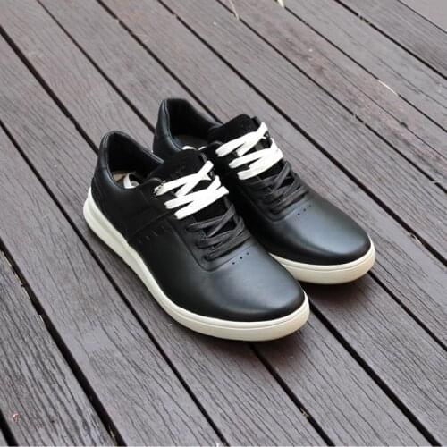18 years new leather casual mens shoes