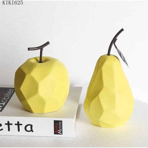 Creative Ceramic Apple Pear Sculpture Crafts Home Fruit Diamond Cut Surface Decoration Living Room Bookcase Art Decoration Gift