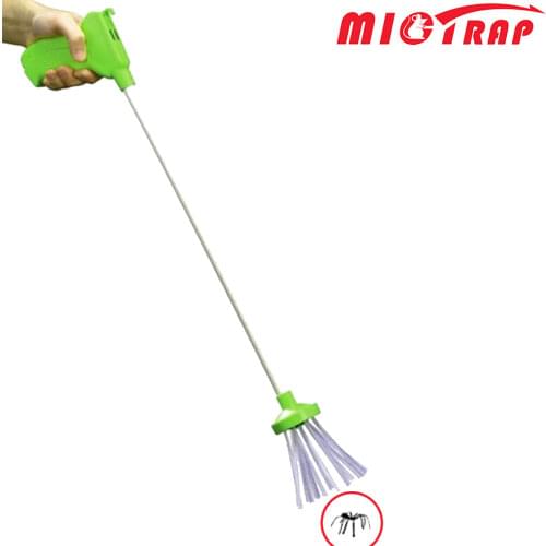 2Pcs Humane Bug Critter Insects Catcher Long Arm Reach Handle
