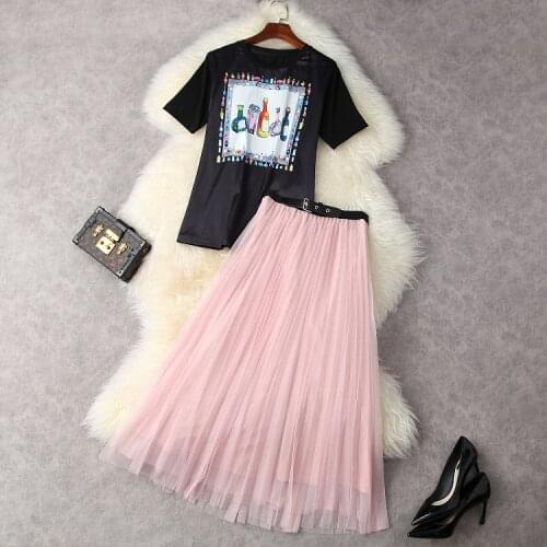European and American womens wear summer 2021 The new Short sleeved printed T-shirt Pink mesh pleated skirt Fashion suits