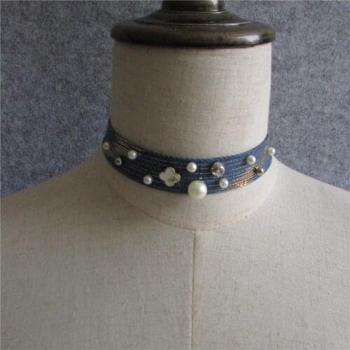 Fashion style brand fashion Ms velvet hollow-out necklace pendant necklace fashion girl 2017 new retro gifts of jewelry