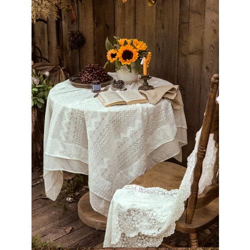 Luxury White Lace Tablecloth European Embroidery Cotton Round Table Cover Towel Home Coffee Table Party Wedding Table Decoration