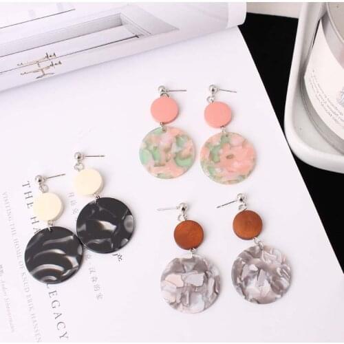 Japanese And Korean Temperament Vintage Acetic Acid Wood Earrings Pink Black Gray Colors For women Fashion Jewelry E400