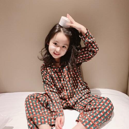Childrens Home Sleeping Clothes Autumn / Winter 2020 New European And American Style Retro Cotton Suit For Boys And Girls