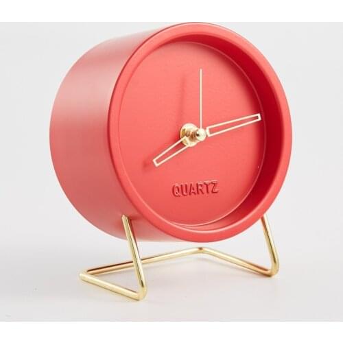 Nordic fashion art electronic clock simple and creative decoration seat clock living room bedside decoration silent clock