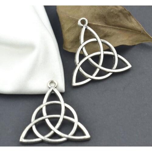 10 pcs Tibetan Silver Plated triangle Charms Pendants Jewelry Making DIY Accessories Charm Handmade Crafts B112