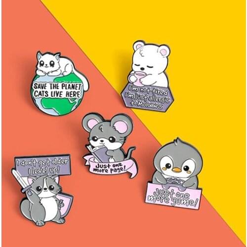 New 1Pc Cute Animals Enamel Pin Cat Rat Penguin Brooches Lapel Badge Bag Brooch