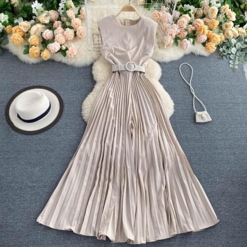 High Fashion Long Design Women Sleeveless Jumpsuit Pleated Wide Leg Style Jumpsuit