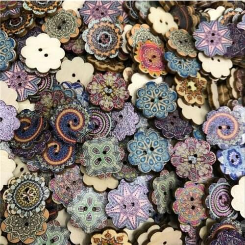400PCS 20mm 25mm Plum Blossom Shape Wooden Buttons Printed DIY Jewelry Colorful Mixed Wood Buttons for Hat Shoes Clothes