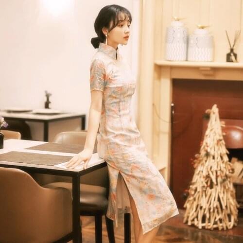 2019 new fashion womens dresses Fresh retro embroidered cheongsam Arts