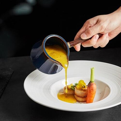 Japanese Ceramic Steak Sauce Cup with Handle Spoon Crafts Hotel Restaurant Milk Jug Milk Jug Sauce Sauce Cup Wooden Handle Spoon