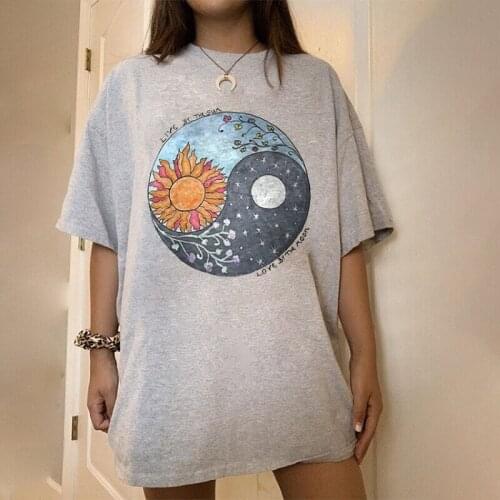 Vintage Stylish Graphic Tee Streetwear Women Top New Short Sleeve Crewneck Fashion Casual Harajuku Woman Tshirts Summer Clothes