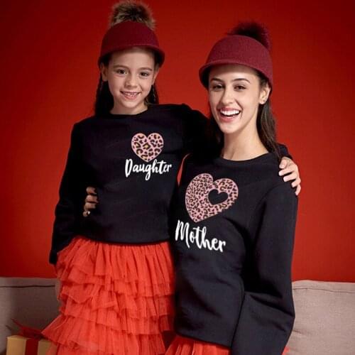 Family Matching Clothing Autumn Love Print Sweatshirts for Mom and Baby Childrens Clothing