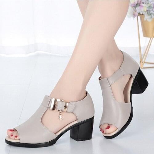 Womens Peep Toe Sandals Shoe 2021 New Fashion Casual Mom Shoes Chunky Heels PU Leather Ladies Summer Buckle Female Footwear