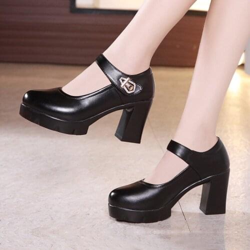 2019 round head middle-aged one-button buckle platform high heels thick with black single shoes cheongsam model catwalk