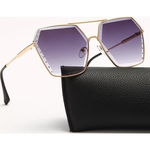 Luxury Fashion Sexy Square Cat Eye Sunglasses Women Rimless Cat-eye Sun Glasses Metal Shades for Vintage Women Eyewear UV400