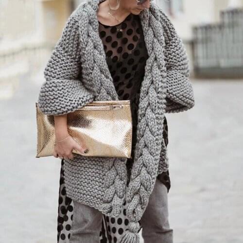 2019 Women Autumn Fashion White Knitted Sweater with Korean Tassel for Women V Neck Lantern Long Sleeve Loose Cardigans