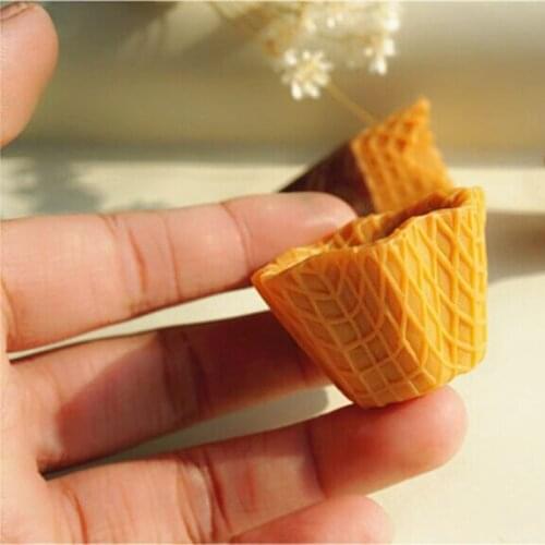 Tanduzi 10PCS Plastic Ice Cream Miniature Food DIY Deco Parts Fake Ice Cream Cone Base Simulation Sweets Food Home Decoration