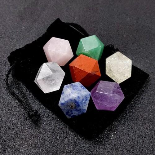 1PC Natural Yoga Energy Stone Polyhedron 7 Chakra Stone Reiki Healing Crystals Stone Polished Stones Collection Home Decor Gift