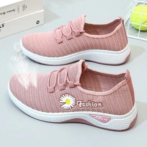 Verão novo estilo ingle sapatos das mulheres respirável luz correndo esportes lazer antiderrapante fundo macio