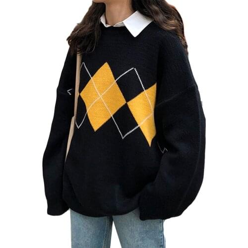 Women Classic Sweaters Crew Neck Oversized Pullovers Sweaters Casual Long Sleeve Argyle Print Knit Soft for Fall 2021