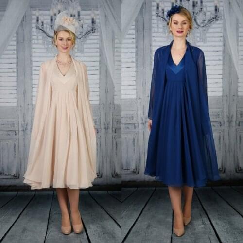 2020 Chiffon Mother of the Bride Dresses Lace Appliques Long Sleeves Evening Gowns Customized Knee Length Plus Size Prom Dress