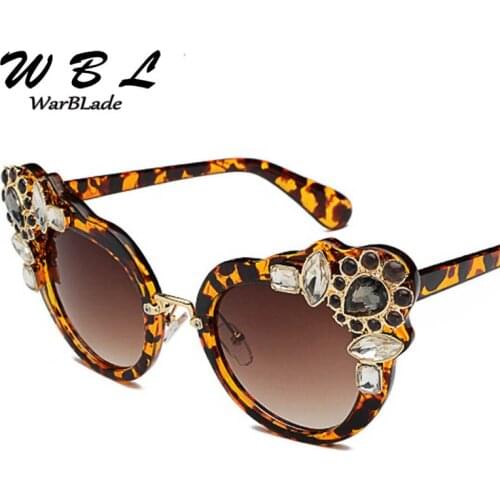WarBLade New Artificial Crystal Embellishment Cat Eye Sunglasses Women Fashion Summer Sun Glasses Cat Eye Sexy 2019 Womens