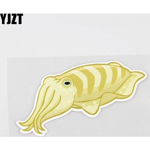 YJZT 13.7CMX7.3CM Interesting Fish Car Sticker Animal Pattern Pvc Decal Decorative 6A-0007