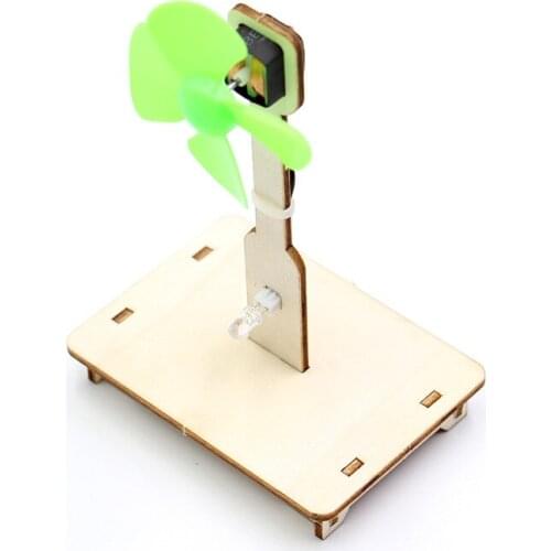 Student science and technology small production invention DIY wind power science experiment science science equipment assembly