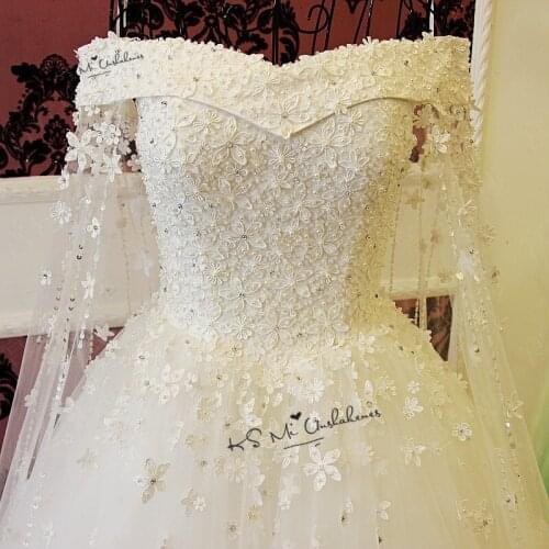 2020 Elegant White Wedding Dresses Turkey Lace Wedding Bridal Gowns Dress Flowers Ball Gown Pealrs Plus Size Vintage Gelinlik