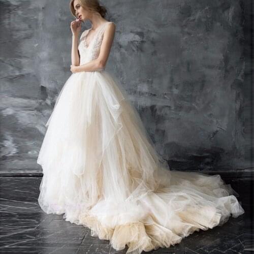 Gorgeous Soft Tulle Wedding Skirt Custom Made Ball Gown Bridal Tulle Skirt with Sweep Train Bridal Separates Photo Prop