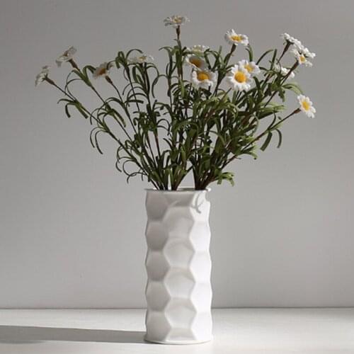 White Ceramic Dried Flower Vases Matte Texture Small Bud Decorative Vases Modern Vases Figurine Ornament for Living Room TS1