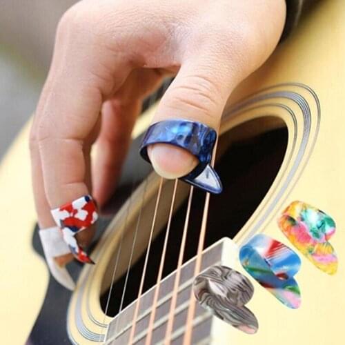 IRIN 4pcs/Set Random Color Thumb Finger Guitar Picks Guitar Plectrums Sheath For Acoustic Electric Bass Guitar