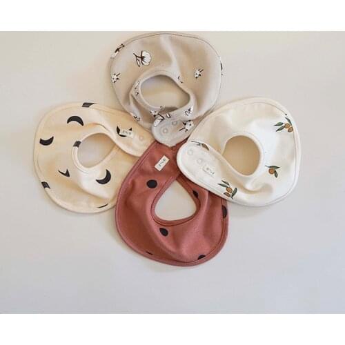 Cotton Newborn Kid Baby Bibs Cute Sweet Print Baby Feeding Burp Cloths Infant Lovely Bibs Saliva towel New born scarf