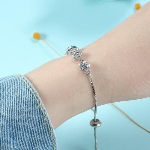 Women Bracelet Vintage Flower Bracelet Small Flower Shape Inlaid with Cubic Zirconia Sweet Surprise for Mother Day Gift for Mom