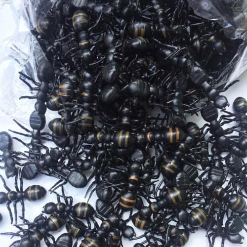 50Pcs Fake Ants Simulated Insect Prank Toy Ants Toy Figure Joke Toys Halloween Party Supplies Wholesale