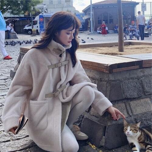 Lamb wool coat womens short 2020 winter new Korean student loose and comfortable warm womens jacket simple and versatile