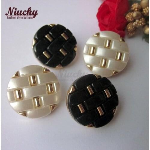 Niucky Flowers From Fabric