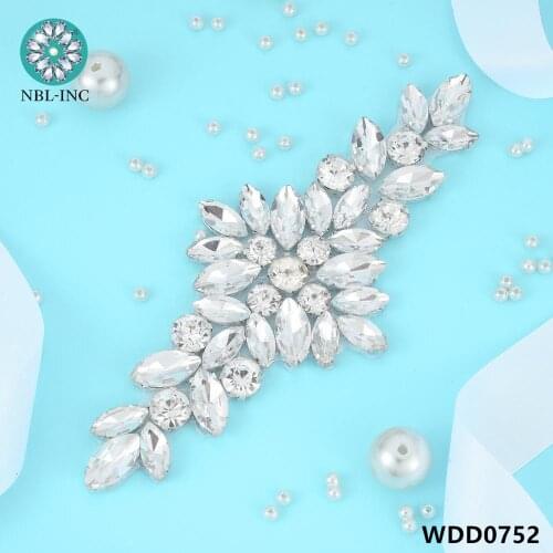 1PC) Small size silver crystal rhinestone applique patch sew on iron on for dress shoes accessories WDD0752