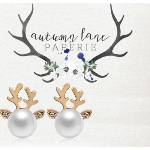 1Pair Hot Xmas Fashion Christmas Silver Pearl Deer Earrings Elegant Reindeer Ear Stud Women Girls' Gift Party Jewelry Accessory