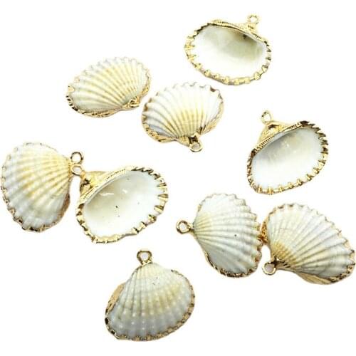 Natural scallop Shell Charm Pendant white Sea shell with gold color plated bazel Pendants for necklace bracelet jewelry