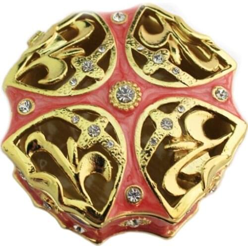 YAFFIL Jewelry Box Hollow Out Flower Shape Vintage Carved Jewelry Box Pearl Crystal Rhinestone Gift Storage Carrying Cases 2019