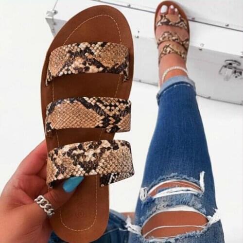 Snake Totem Three-layer Non-slip Outdoor Slippers 2020 Women Fashion Wild Wild Beach Shoes Sandals Flat Bottom Ladies Slippers