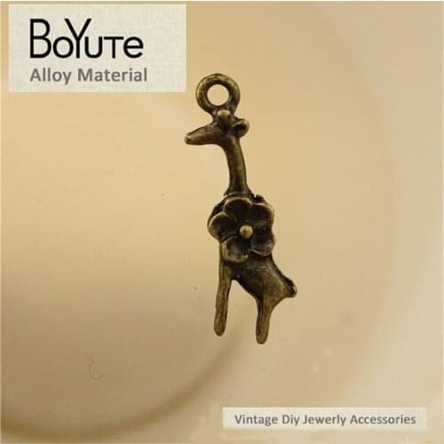 BoYuTe (100 Pieces/Lot) 20*7MM Antique Bronze Plated Zinc Alloy Sika Deer Charms Diy Metal Pendant Jewelry Making
