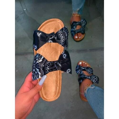 2020 New Black Women Slippers Fashion Beach Shoes Bow Cross Thick Sandals Leopard Grain Outdoor Wild Travel Home Flat Slippers