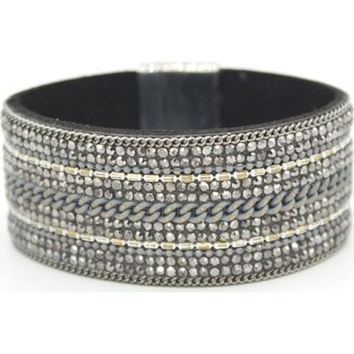 New fashion leather bracelet Multi-layer encrusted leather magnetic buckle bracelet Wholesale and retail