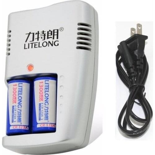 2pcs 1300mAh 3v CR123A rechargeable LiFePO4 battery lithium battery + 1 pc charger